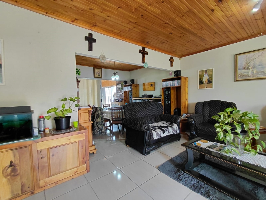 3 Bedroom Property for Sale in C Place Eastern Cape